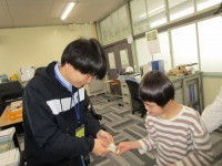 r8-4g-学校探検２